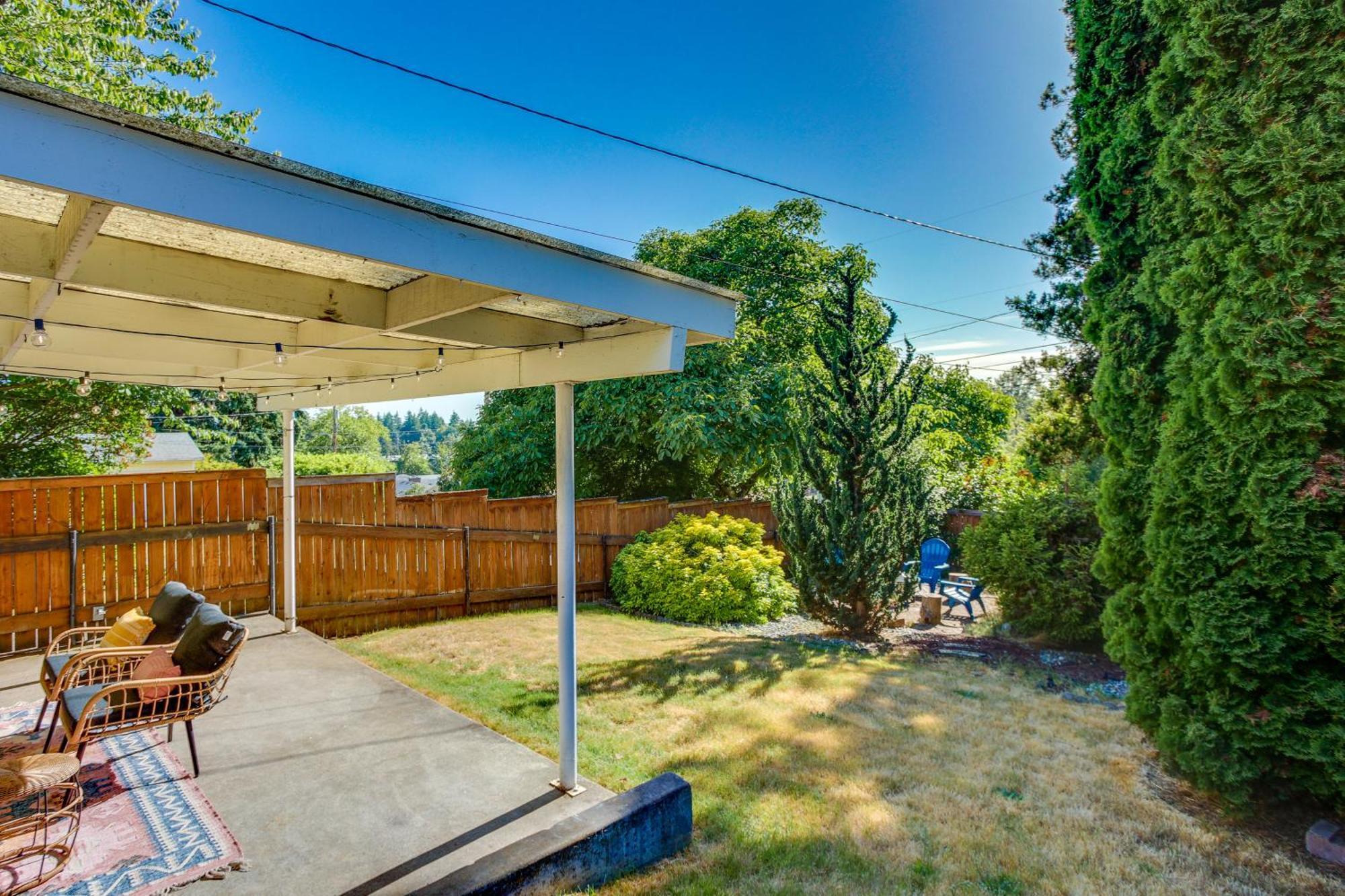 Updated Tacoma Home With Fire Pit! Exterior foto